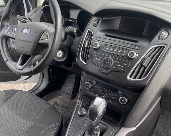 Форд Фокус, об'ємом двигуна 1 л та пробігом 67 тис. км за 8000 $, фото 12 на Automoto.ua