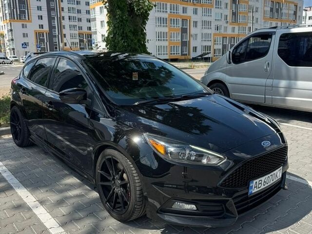 Форд Фокус, объемом двигателя 2 л и пробегом 145 тыс. км за 9500 $, фото 18 на Automoto.ua