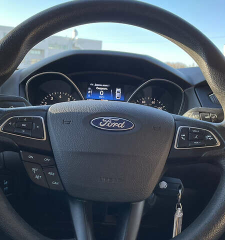 Форд Фокус, объемом двигателя 2 л и пробегом 126 тыс. км за 9590 $, фото 23 на Automoto.ua