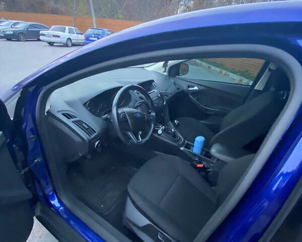 Форд Фокус, объемом двигателя 1 л и пробегом 60 тыс. км за 6900 $, фото 7 на Automoto.ua