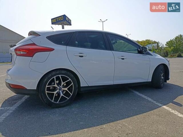 Форд Фокус, об'ємом двигуна 2 л та пробігом 72 тис. км за 9400 $, фото 4 на Automoto.ua