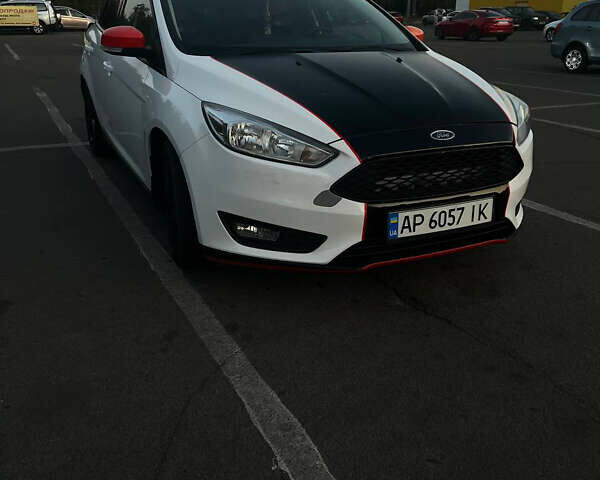Форд Фокус, объемом двигателя 1.5 л и пробегом 57 тыс. км за 8500 $, фото 1 на Automoto.ua