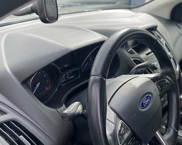 Форд Фокус, об'ємом двигуна 1 л та пробігом 67 тис. км за 8000 $, фото 9 на Automoto.ua