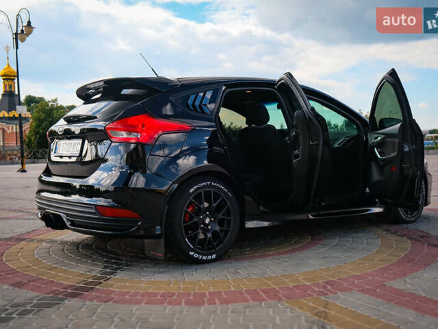 Форд Фокус, объемом двигателя 2 л и пробегом 68 тыс. км за 13500 $, фото 15 на Automoto.ua