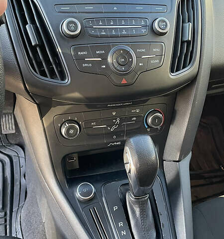 Форд Фокус, объемом двигателя 2 л и пробегом 126 тыс. км за 9590 $, фото 12 на Automoto.ua