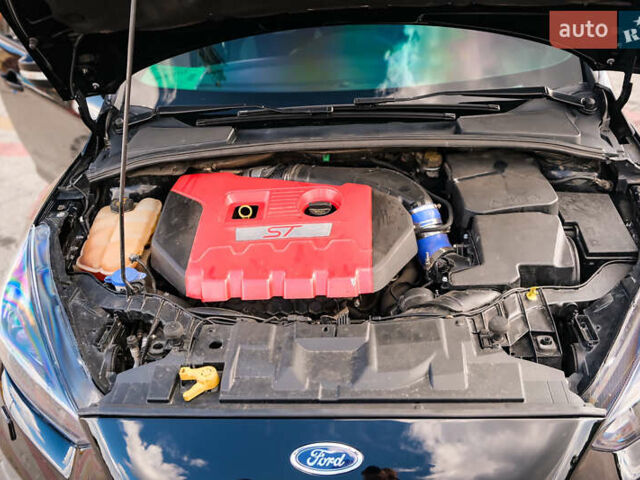 Форд Фокус, объемом двигателя 2 л и пробегом 68 тыс. км за 13500 $, фото 7 на Automoto.ua