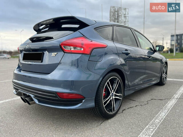 Форд Фокус, объемом двигателя 2 л и пробегом 85 тыс. км за 10450 $, фото 6 на Automoto.ua