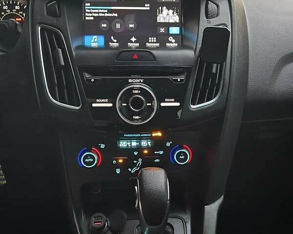 Форд Фокус, объемом двигателя 2 л и пробегом 95 тыс. км за 10800 $, фото 8 на Automoto.ua