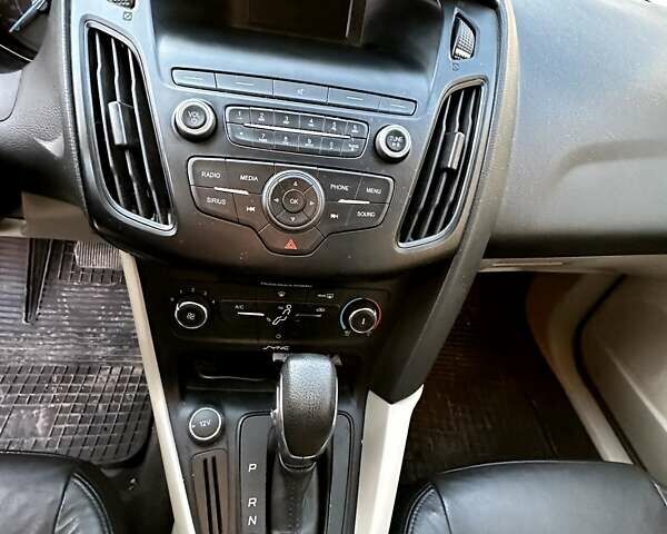 Форд Фокус, объемом двигателя 2 л и пробегом 115 тыс. км за 7800 $, фото 5 на Automoto.ua
