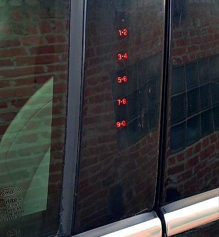 Форд Фокус, объемом двигателя 2 л и пробегом 164 тыс. км за 8700 $, фото 13 на Automoto.ua