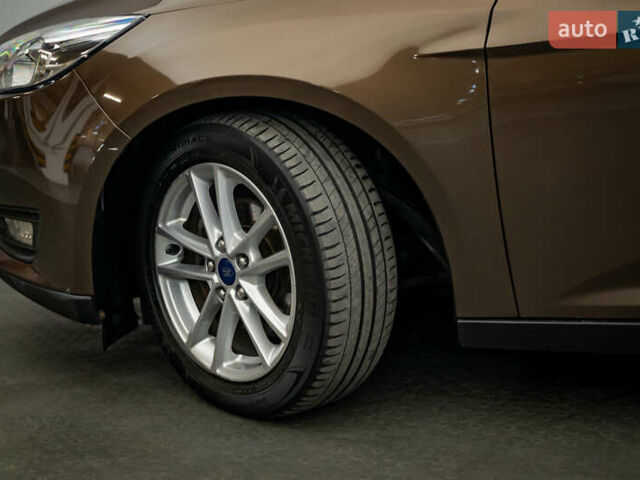 Форд Фокус, об'ємом двигуна 1 л та пробігом 123 тис. км за 9203 $, фото 7 на Automoto.ua