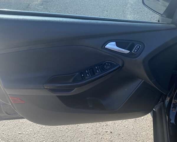 Форд Фокус, объемом двигателя 2 л и пробегом 190 тыс. км за 10200 $, фото 20 на Automoto.ua