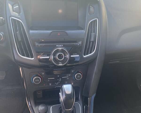 Форд Фокус, объемом двигателя 2 л и пробегом 190 тыс. км за 10200 $, фото 18 на Automoto.ua