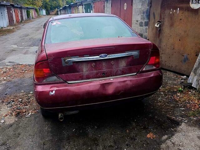 Форд Фокус, объемом двигателя 1.8 л и пробегом 250 тыс. км за 400 $, фото 1 на Automoto.ua