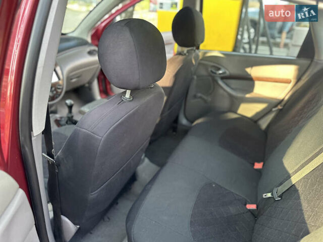 Форд Фокус, объемом двигателя 1.6 л и пробегом 290 тыс. км за 2900 $, фото 10 на Automoto.ua