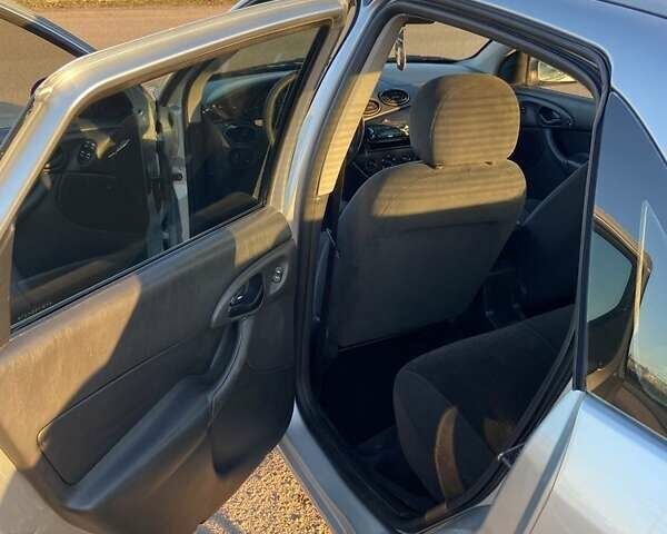 Форд Фокус, объемом двигателя 2 л и пробегом 304 тыс. км за 3600 $, фото 14 на Automoto.ua