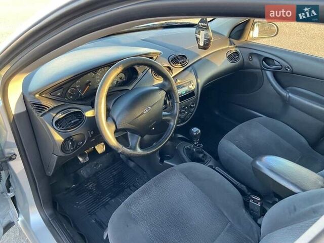 Форд Фокус, объемом двигателя 2 л и пробегом 304 тыс. км за 3600 $, фото 9 на Automoto.ua