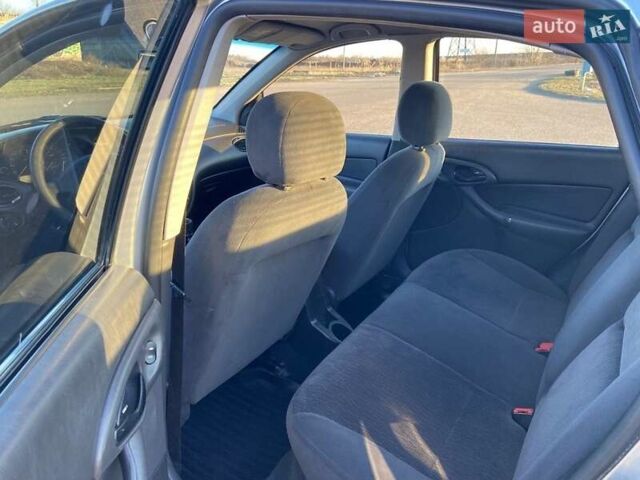 Форд Фокус, объемом двигателя 2 л и пробегом 304 тыс. км за 3600 $, фото 10 на Automoto.ua
