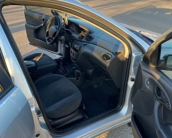 Форд Фокус, объемом двигателя 2 л и пробегом 304 тыс. км за 3600 $, фото 16 на Automoto.ua
