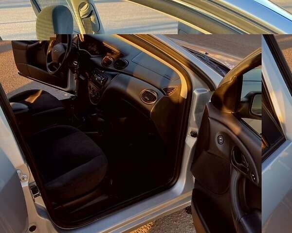 Форд Фокус, объемом двигателя 2 л и пробегом 304 тыс. км за 3600 $, фото 17 на Automoto.ua