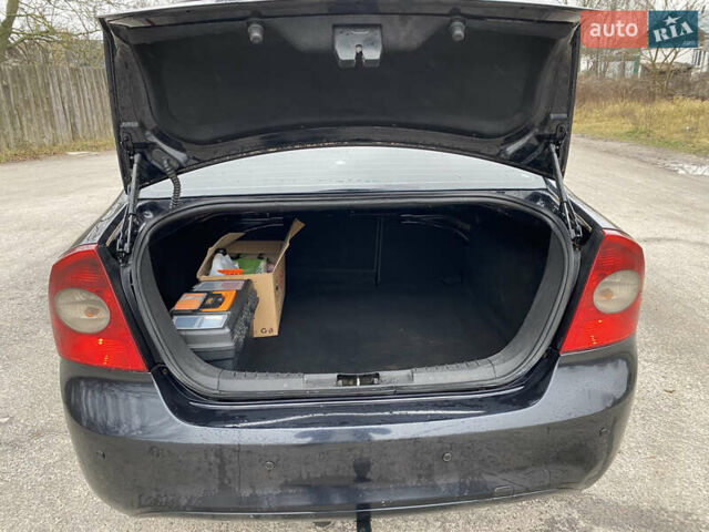 Форд Фокус, объемом двигателя 1.8 л и пробегом 300 тыс. км за 5500 $, фото 11 на Automoto.ua