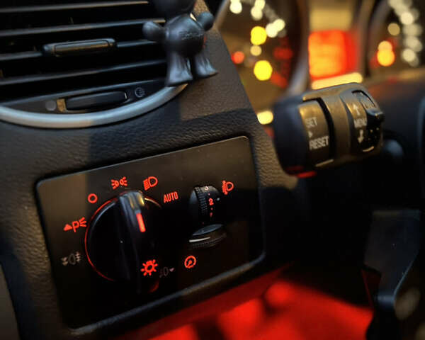 Форд Фокус 2008 в Киеве на Automoto.ua Форд Фокус, объемом двигателя 1.6 л и пробегом 200 тыс. км за 5800 $, фото 18 на Automoto.ua