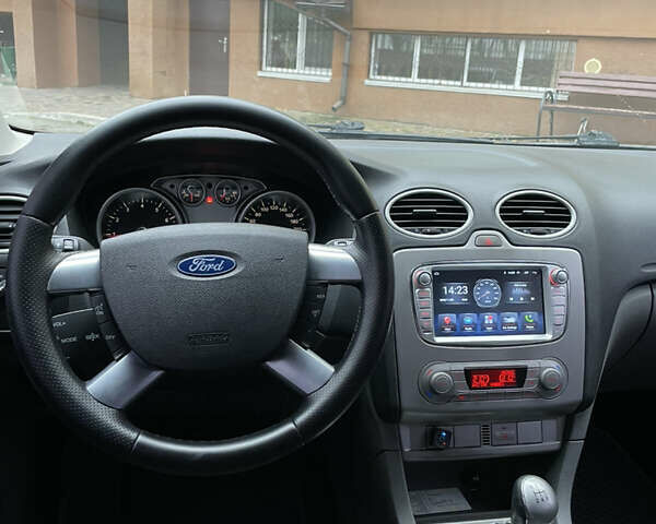 Форд Фокус, об'ємом двигуна 1.6 л та пробігом 246 тис. км за 4200 $, фото 8 на Automoto.ua