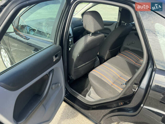 Форд Фокус, объемом двигателя 1.6 л и пробегом 225 тыс. км за 5700 $, фото 7 на Automoto.ua