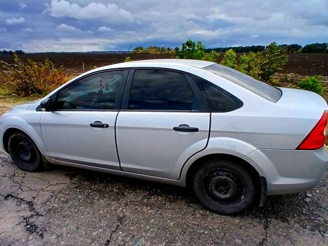 Форд Фокус, объемом двигателя 1.6 л и пробегом 223 тыс. км за 4500 $, фото 2 на Automoto.ua