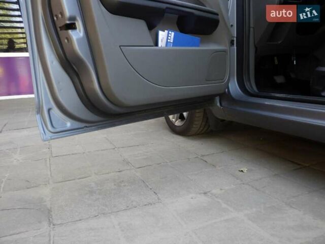 Форд Фокус, объемом двигателя 1.6 л и пробегом 210 тыс. км за 7500 $, фото 8 на Automoto.ua