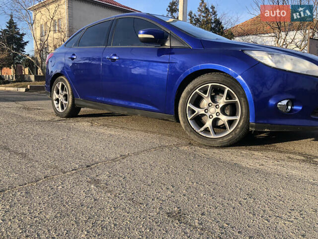Форд Фокус 2012 в Николаеве на Automoto.ua Форд Фокус, объемом двигателя 2 л и пробегом 181 тыс. км за 7000 $, фото 6 на Automoto.ua
