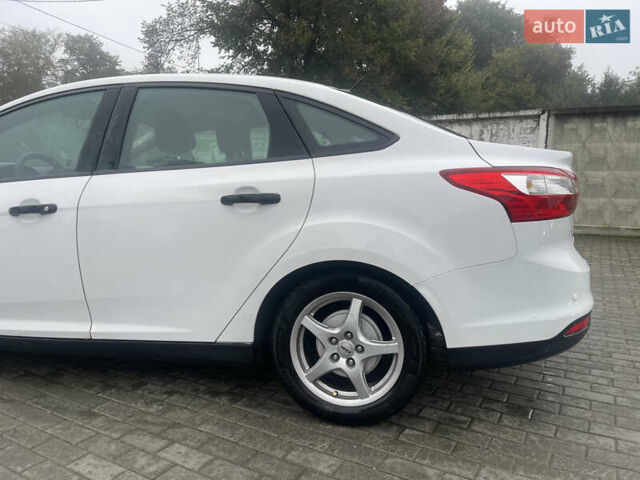 Форд Фокус, объемом двигателя 2 л и пробегом 223 тыс. км за 6500 $, фото 3 на Automoto.ua