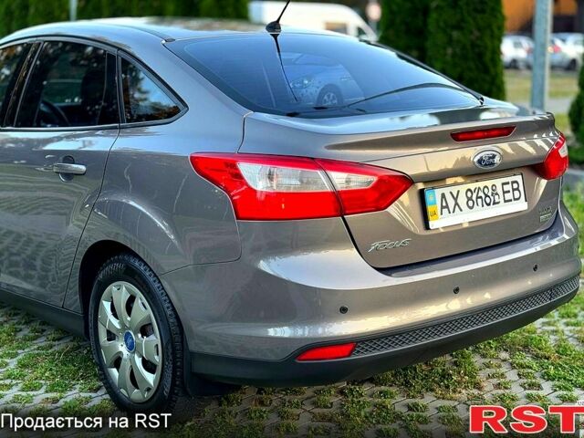 Форд Фокус, объемом двигателя 1 л и пробегом 131 тыс. км за 6000 $, фото 8 на Automoto.ua