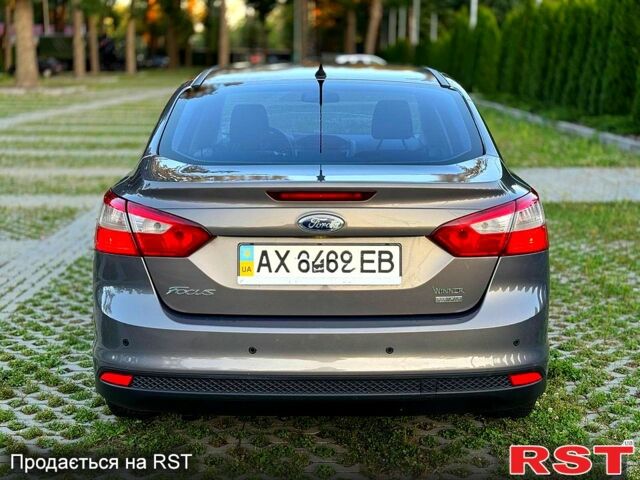 Форд Фокус, объемом двигателя 1 л и пробегом 131 тыс. км за 6000 $, фото 4 на Automoto.ua