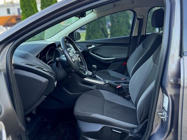 Форд Фокус, объемом двигателя 1 л и пробегом 129 тыс. км за 7000 $, фото 7 на Automoto.ua