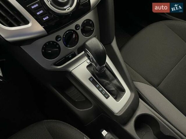 Форд Фокус, объемом двигателя 2 л и пробегом 153 тыс. км за 7886 $, фото 15 на Automoto.ua