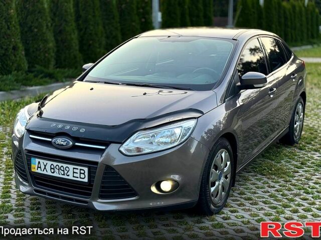 Форд Фокус, объемом двигателя 1 л и пробегом 131 тыс. км за 6000 $, фото 5 на Automoto.ua