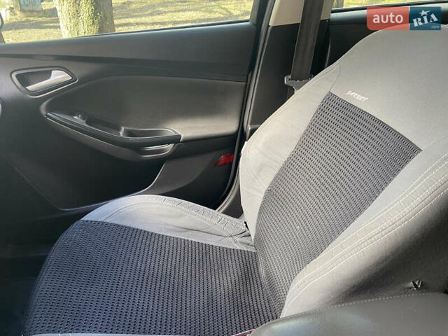 Форд Фокус, объемом двигателя 1 л и пробегом 105 тыс. км за 7000 $, фото 15 на Automoto.ua