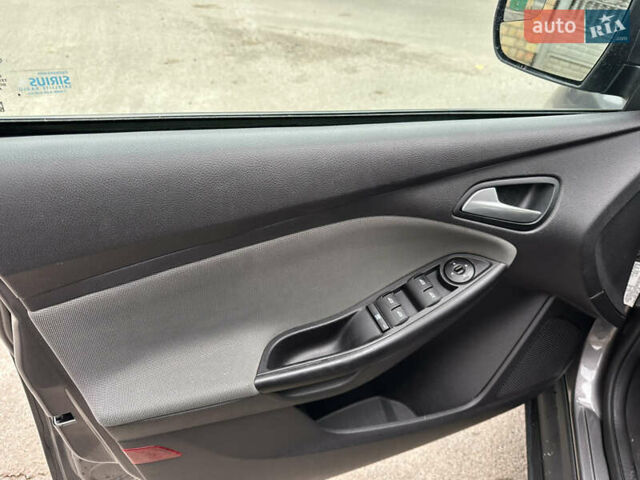 Форд Фокус 2014 в Киеве на Automoto.ua Форд Фокус, объемом двигателя 2 л и пробегом 184 тыс. км за 6100 $, фото 6 на Automoto.ua