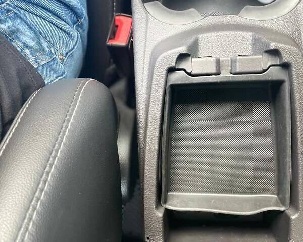 Форд Фокус, объемом двигателя 2 л и пробегом 158 тыс. км за 8799 $, фото 25 на Automoto.ua