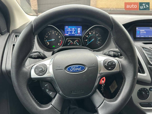 Форд Фокус 2014 в Киеве на Automoto.ua Форд Фокус, объемом двигателя 2 л и пробегом 184 тыс. км за 6100 $, фото 11 на Automoto.ua