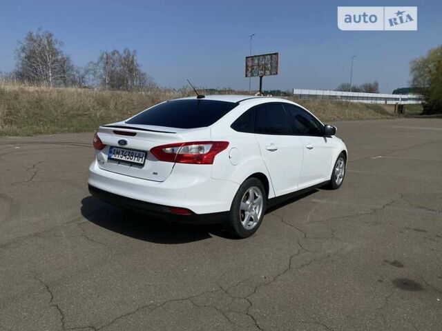 Форд Фокус, объемом двигателя 2 л и пробегом 132 тыс. км за 7800 $, фото 6 на Automoto.ua