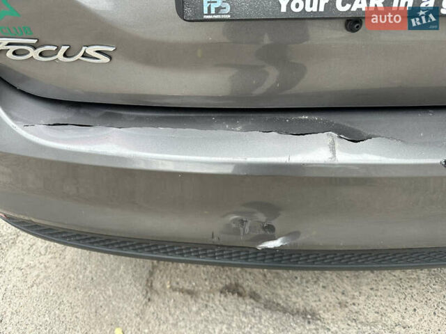 Форд Фокус 2014 в Киеве на Automoto.ua Форд Фокус, объемом двигателя 2 л и пробегом 184 тыс. км за 6100 $, фото 4 на Automoto.ua