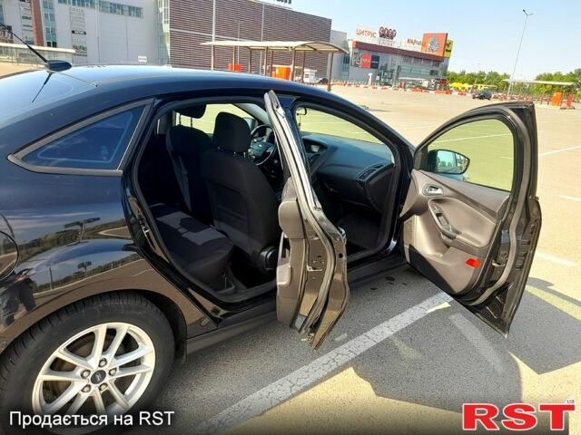 Форд Фокус, объемом двигателя 2 л и пробегом 75 тыс. км за 7500 $, фото 4 на Automoto.ua