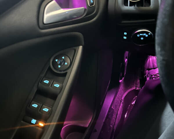 Форд Фокус, объемом двигателя 2 л и пробегом 110 тыс. км за 9000 $, фото 22 на Automoto.ua