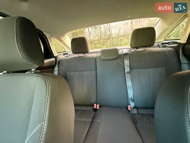 Форд Фокус 2015 в Харькове на Automoto.ua Форд Фокус, объемом двигателя 2 л и пробегом 169 тыс. км за 7800 $, фото 6 на Automoto.ua