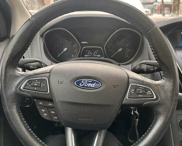 Форд Фокус, объемом двигателя 2 л и пробегом 110 тыс. км за 9000 $, фото 10 на Automoto.ua
