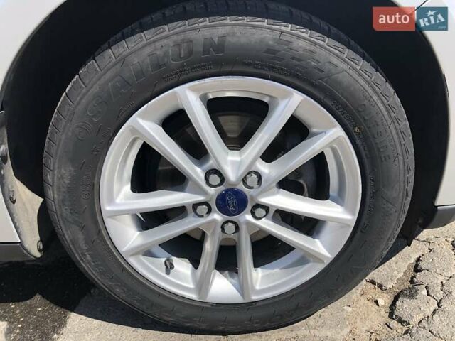 Форд Фокус, об'ємом двигуна 2 л та пробігом 137 тис. км за 8599 $, фото 8 на Automoto.ua