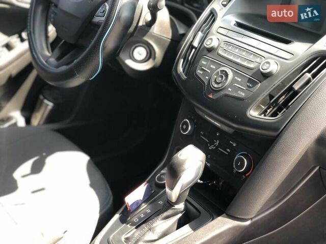 Форд Фокус, об'ємом двигуна 2 л та пробігом 137 тис. км за 8599 $, фото 9 на Automoto.ua
