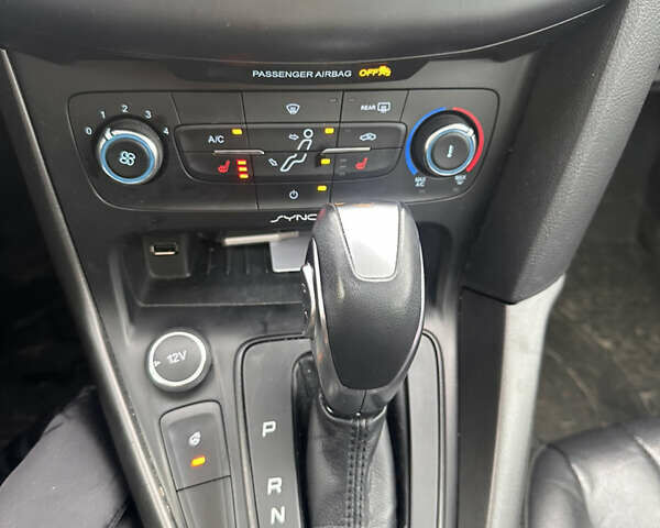 Форд Фокус, объемом двигателя 2 л и пробегом 110 тыс. км за 9000 $, фото 9 на Automoto.ua
